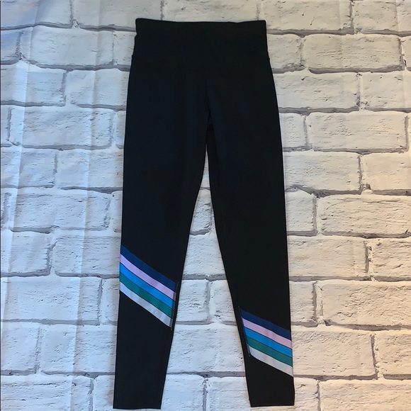 Bundle of 2 work out pants size M. - Picture 2 of 5